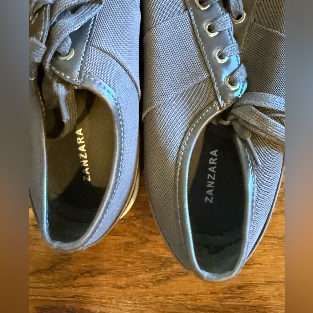 Zanzara Gray Lace-Up Sneakers